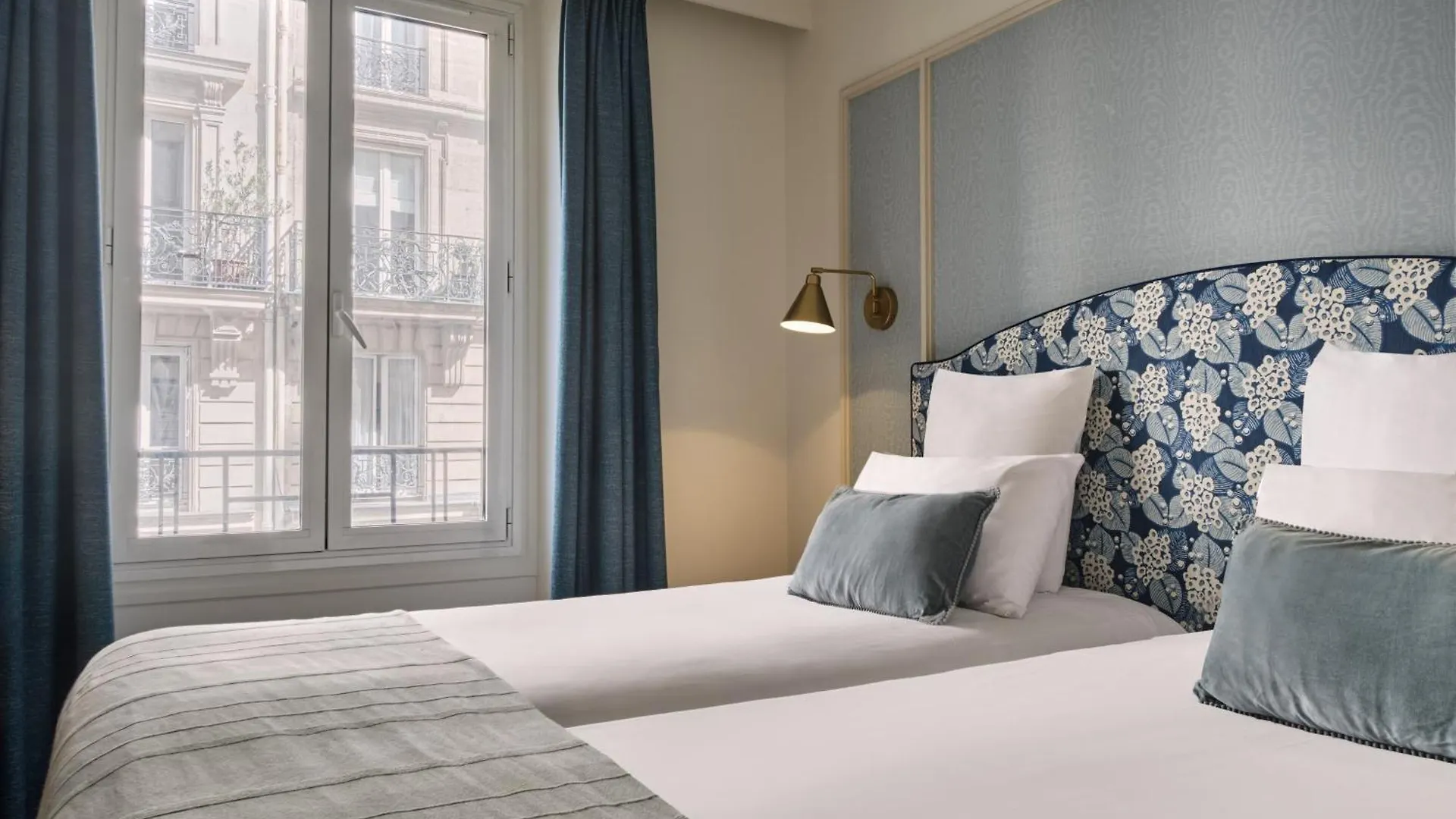 Etoile Saint Ferdinand By Happyculture Paris